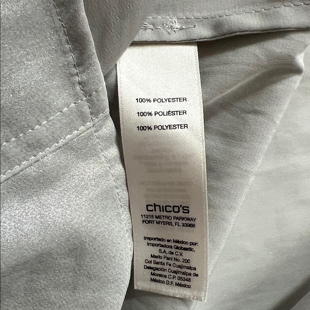 Chicos Gray Silver Shimmer Button Down Long Sleeve Utility Blouse Women’s 2 (L) - Picture 5 of 8